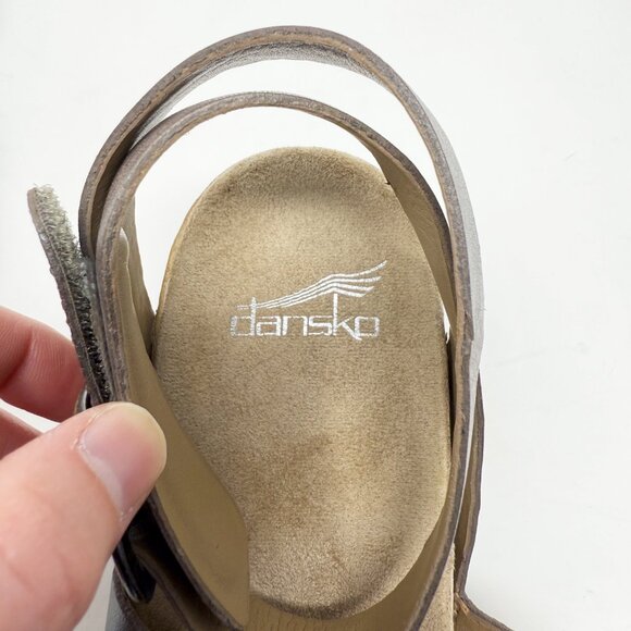 Dansko Taupe Leather Wedge Sandals Size EU 39/US 8.5-9 Comfort Shoes Open Toe - Picture 8 of 11